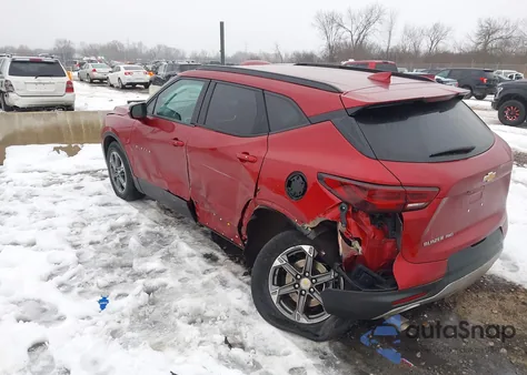 2025 Chevrolet Blazer Awd 3Lt z USA, uszkodzony, nr VIN 3GNKBJRS8SS104414